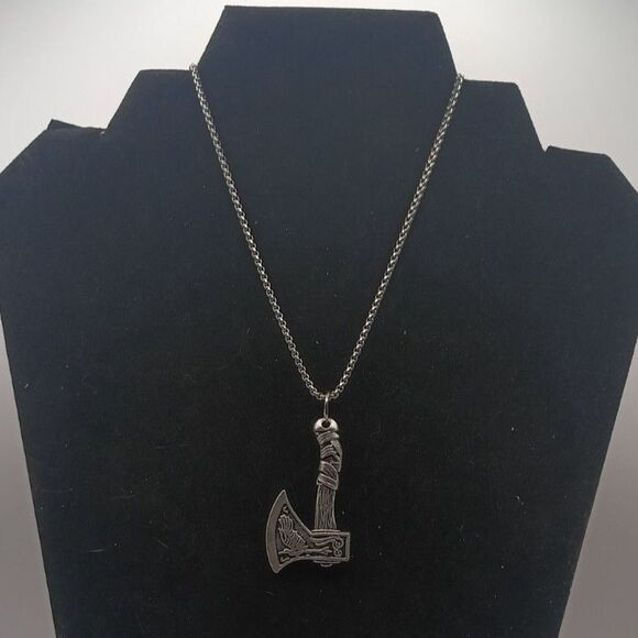 Viking Necklace Wolf Axe Celtic Pendant Nordic Amulet Silvertone 22" Chain - Picture 1 of 4